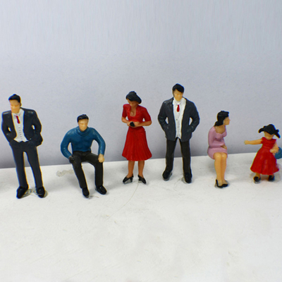 Chine Les personnes peintes de plastique de modèle d'échelle figure pour HO, OO, G N, la disposition P25-6 7CM de train de T fournisseur