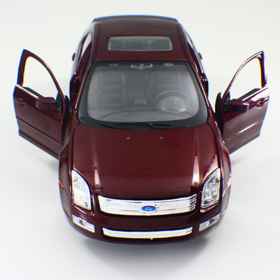 Chine La fusion 2006 de Ford C2420 meurent voiture modèle collectable faite sur commande de voitures modèles d'échelle de voiture d'alliage de fonte fournisseur
