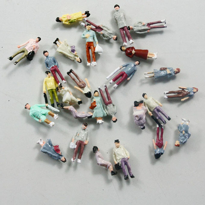 Chine Le schéma 1/150 les schémas femelles peints par personnes architecturales de modèle de disposition de voie ferrée de modèle d'échelle 1.3cm fournisseur