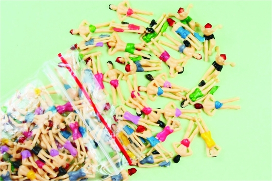 Chine Au 1/100 échelle architecturale modèle personnes peinture piscine Figures 1,8 cm fournisseur