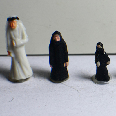 Chine L'Arabe peinte par disposition modèle de construction d'échelle du plastique 1/200 d'ABS de personnes architecturales de modèle schéma 1.0cm fournisseur