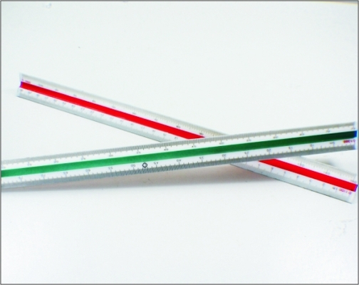 Chine Modélisation de la miniature des outils échelle de mesure pour N Gauge Railway Track Layouts faisant fournisseur