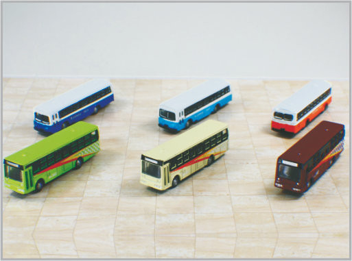 Chine 1/150 mini voitures modèles faites sur commande coulées sous pression BS1 d'échelle d'alliage de jouet pour le cadeau et le Decoratio à la maison fournisseur
