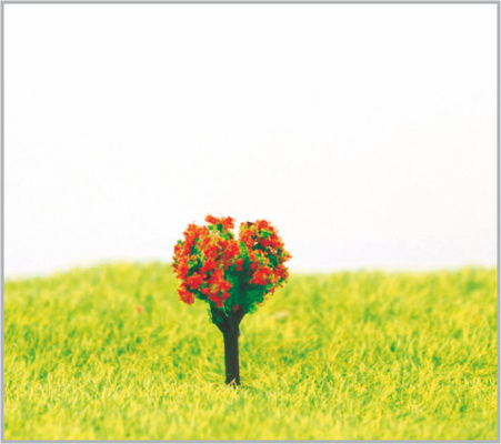 Chine Arbres modèles miniatures rouges faits sur commande faits main de S4018 1.8cm pour la disposition de parc à thème fournisseur