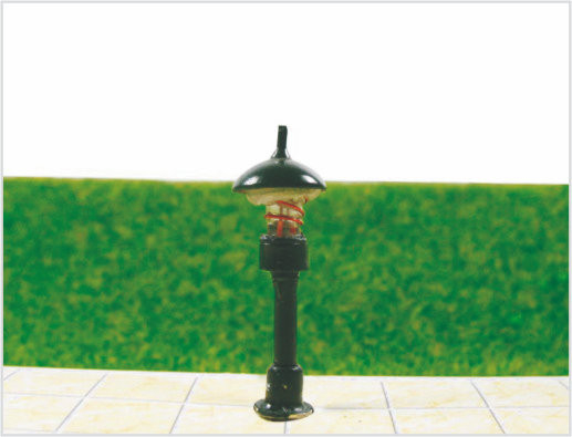 Chine T37 6V Billboard rue plastique Miniature échelle modèle lampadaire pour Train Layout 3,5 cm fournisseur