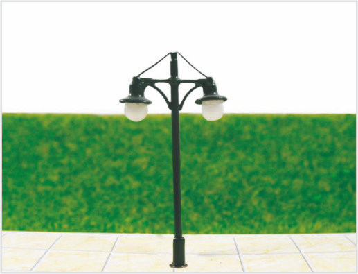 Chine T44 Custom 6V rue deux têtes en plastique modèle lampe Post pour Railroad Layouts 6,5 cm fournisseur