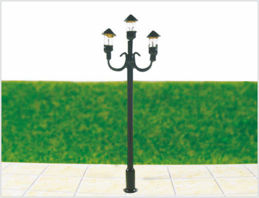 Chine T49 6V trois têtes rue échelle en plastique modèle lampadaire pour Train Layout 5,5 cm fournisseur