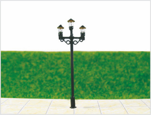 Chine T50 6V trois têtes rue échelle en plastique modèle lampadaire pour Train Layout 6,5 cm fournisseur