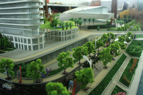 Chine Dispositions modèles faites sur commande de train/bâtiments modèles architecturaux d'hôtel fournisseur