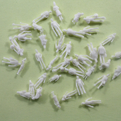 Les dispositions de train de l'échelle 1/150 de N, chiffres humains miniatures en plastique, train de modèle d'échelle figure fournisseur