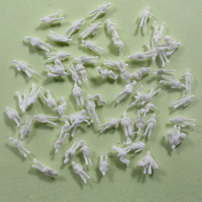 Les dispositions de train de l'échelle 1/150 de N, chiffres humains miniatures en plastique, train de modèle d'échelle figure fournisseur