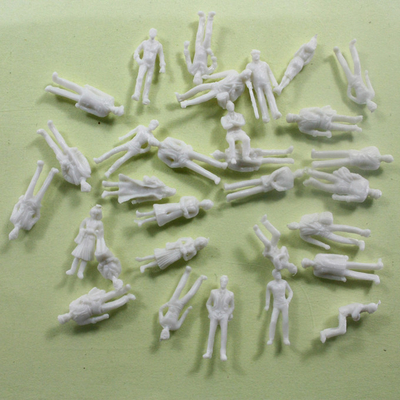 Le train 1/100 en plastique d'échelle figure le blanc modèle architectural de personnes fournisseur