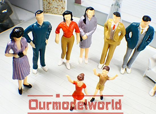 le modèle femelle de peuples intérieurs miniatures de 7.0cm figure l'emballage fait sur commande d'ODM d'OEM fournisseur