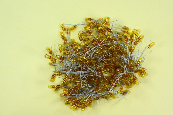 Lampes ferroviaires modèles jaunes 3mm 6.5V pour la Chambre de poupée/bâtiments d'Ailroad fournisseur