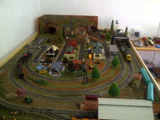 Fabricant modèle architectural miniature de gare ferroviaire, planification de projets de gare ferroviaire fournisseur