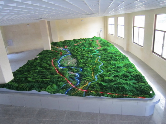 Paysage miniature de modèle d'échelle pour la terre utilisant le modèle complexe fournisseur