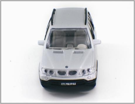 Le 1h43 a coulé le mini alliage fait sur commande BMW X5 C4302 de voitures modèles d'échelle pour HO la disposition de train fournisseur