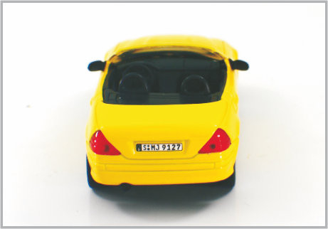 1/43 a coulé le benz fait sur commande Sik320 de Mercedes de voitures modèles d'échelle d'alliage jaune pour la collection fournisseur