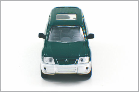 1/43 a coulé les voitures modèles faites sur commande d'échelle d'alliage vert Mitubishi Pajero pour la collection et le cadeau fournisseur