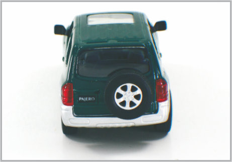 1/43 a coulé les voitures modèles faites sur commande d'échelle d'alliage vert Mitubishi Pajero pour la collection et le cadeau fournisseur